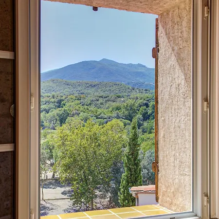 Дом отдыха Piernas - Maison Renovee Avec Vue Montagne Maureillas
